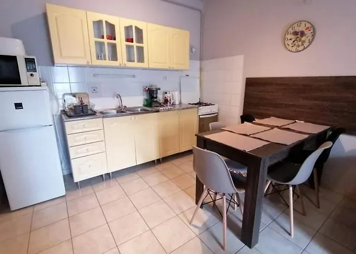 Béka Kölcsey I Appartamento